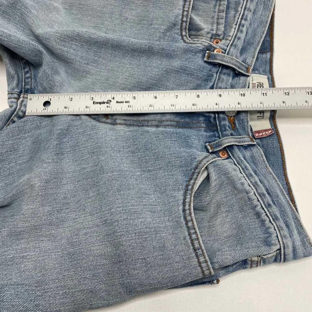 Vtg Y2K Levis 505 Regular Fit Men Jeans 31x34 Light Wash Blue Straight Leg Denim